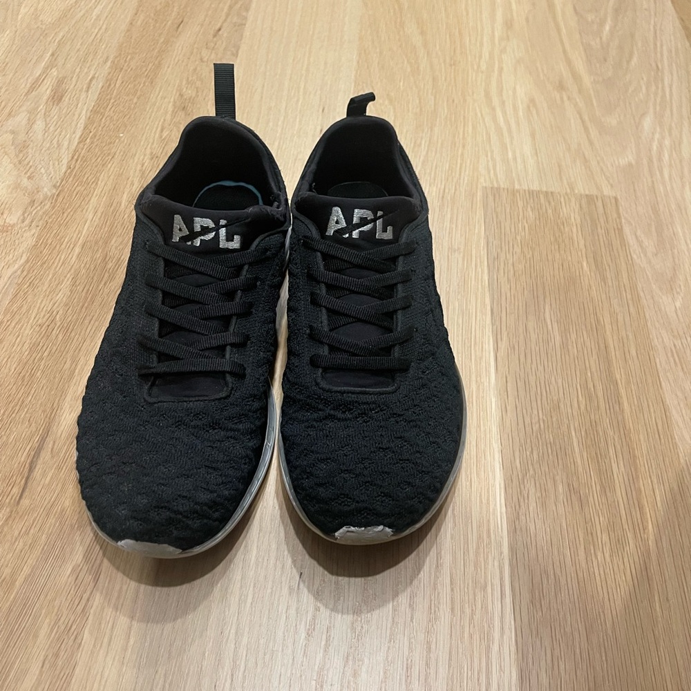 APL Women Techloom Phantom Sneakers Black 8.5